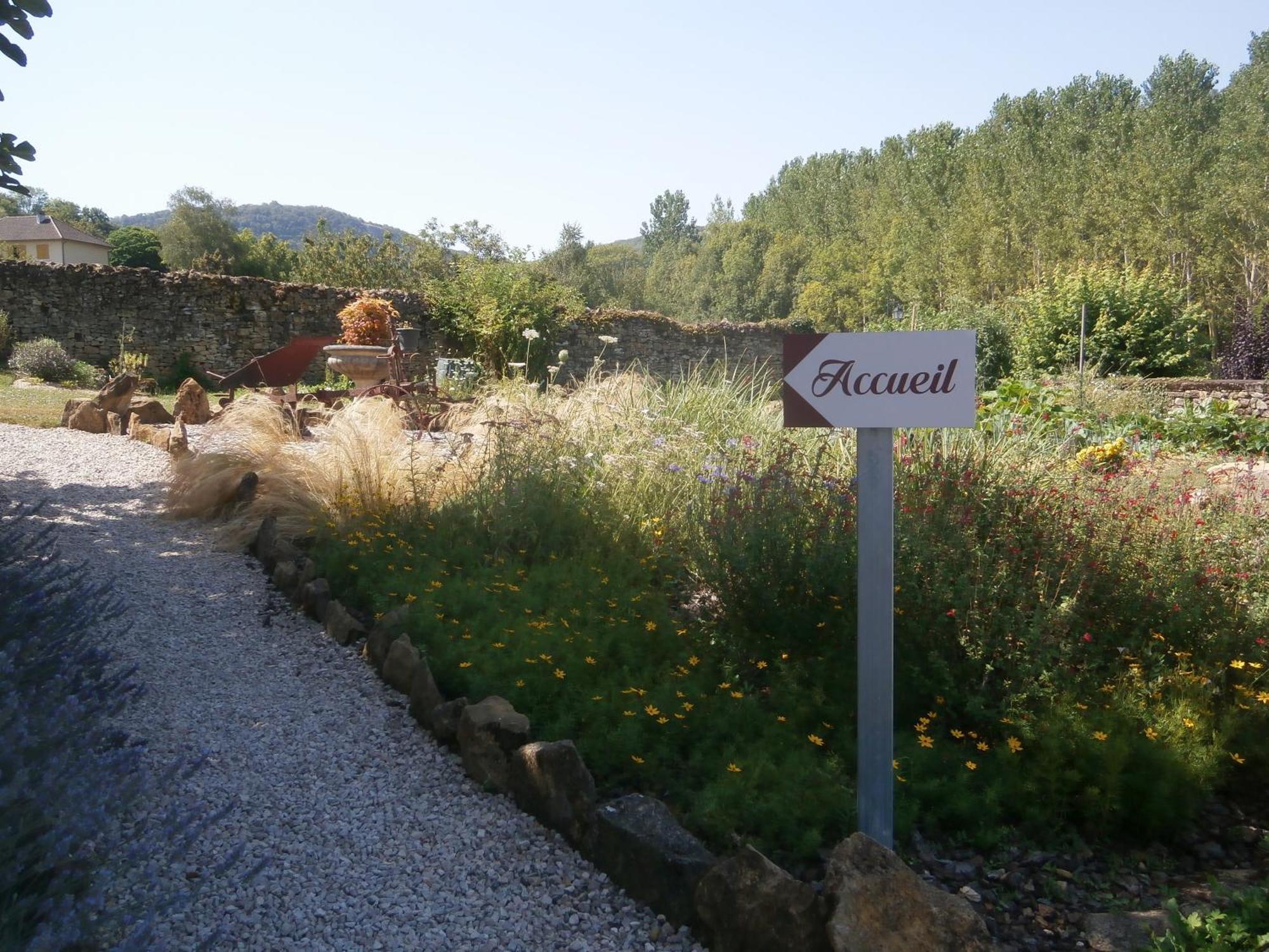La Chomiarde Bed & Breakfast Saint-Médard-de-Presque Exterior photo